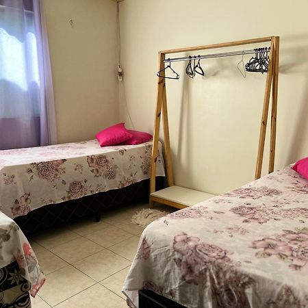 Verdes Hostel Palmas-To Palmas  Esterno foto
