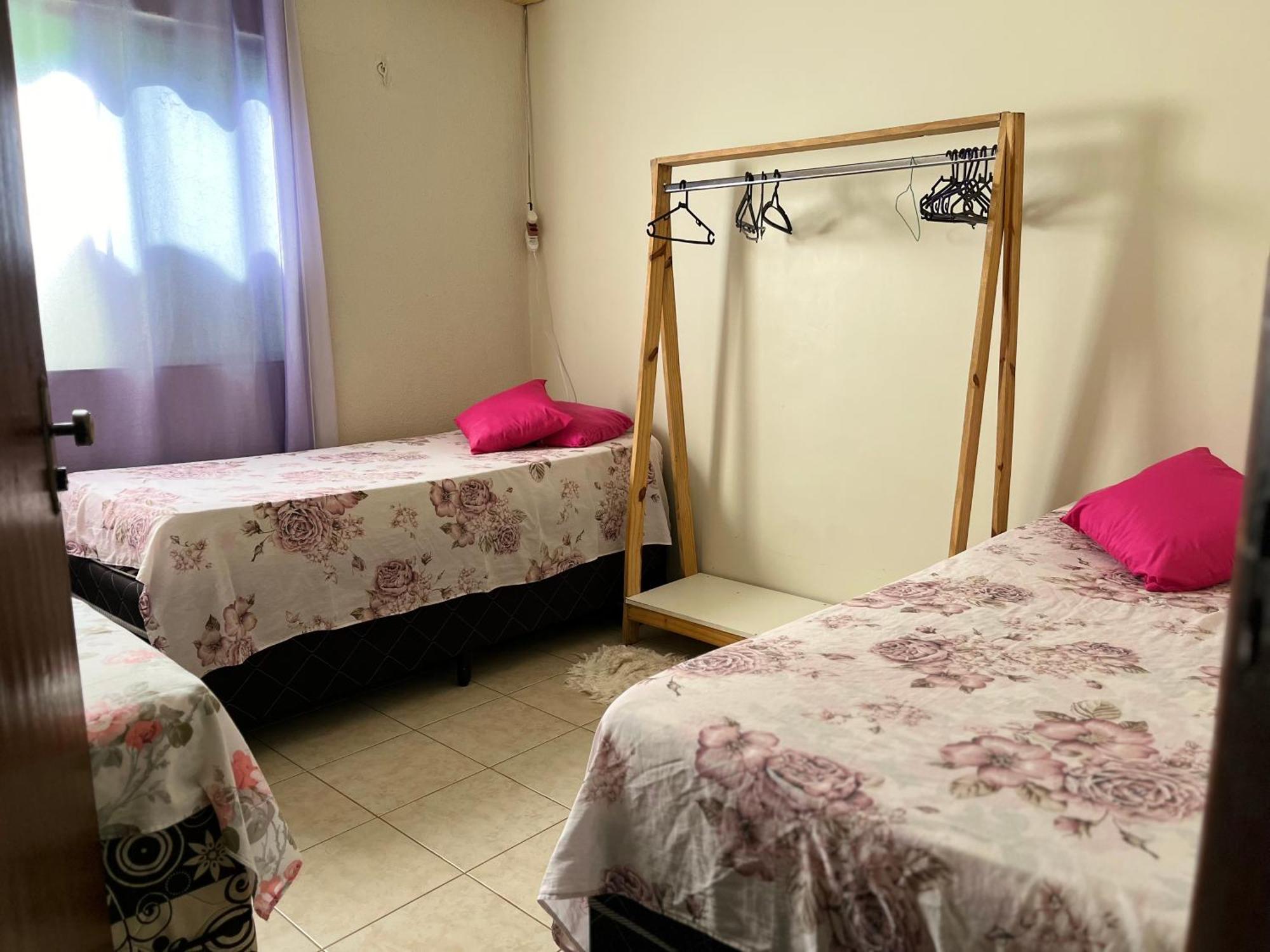 Verdes Hostel Palmas-To Palmas  Esterno foto